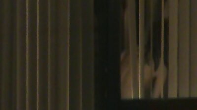 专家公鸡骑手 Dani Daniels 用她的阴户给他挤奶